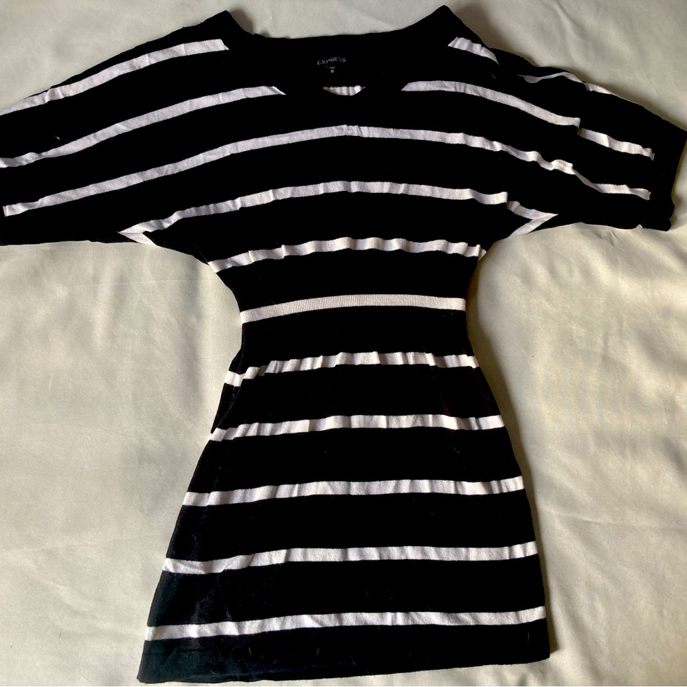 Black with white stripes short sweater dress